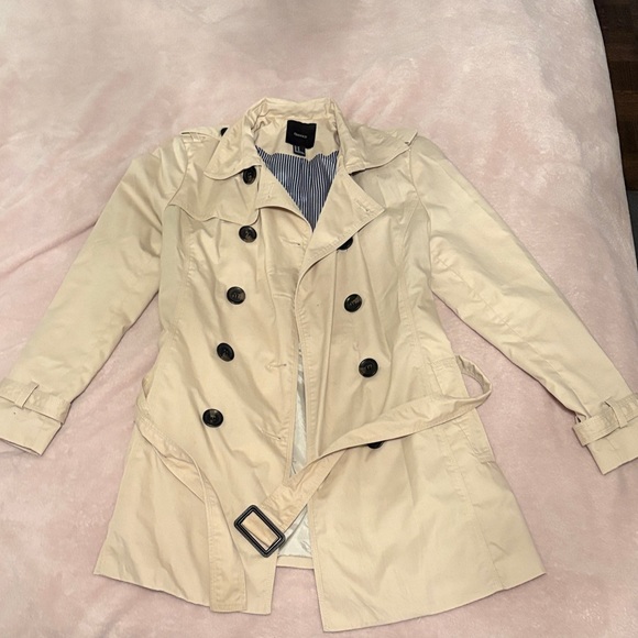 Forever 21 Beige Coat with Striped Lining - Picture 1 of 3